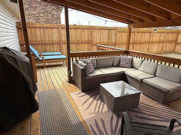 5th image of 186 Terrace View Dr