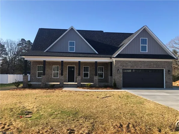 296 Painted Trl, Lexington, NC 27295