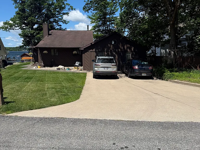 881 E Shore Dr — Photo 38