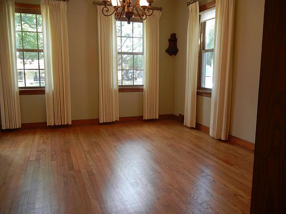 Sunny Dining Room.