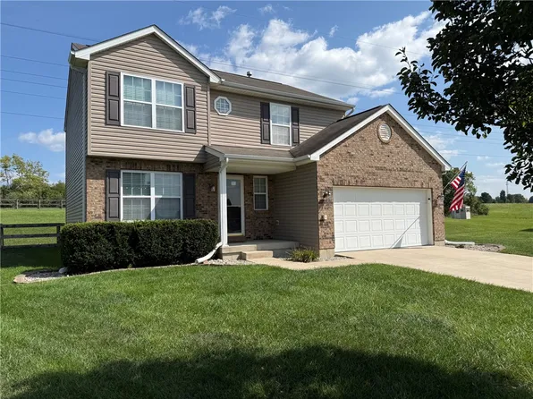 121 Ascot Glen Dr, Franklin, OH 45005