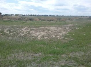 324 E Sagebrush Dr, North Platte, NE 69101