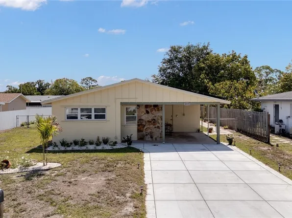 4855 West Dr, Fort Myers, FL 33907