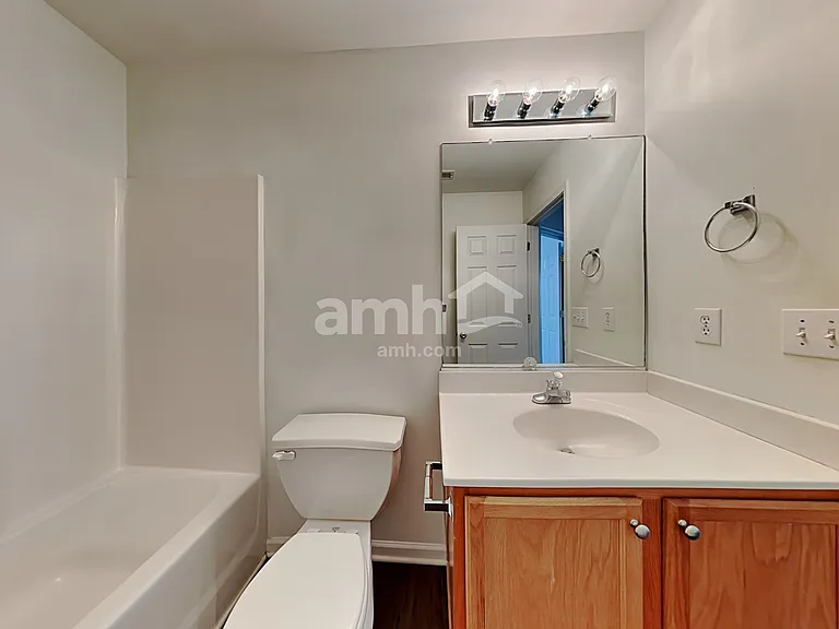 1843 Longmont Dr — Photo 17