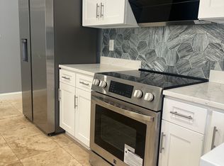205 Wiman Ave #L, Staten Island, NY 10308