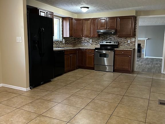 4th image of 4280 Hanging Rock Ct