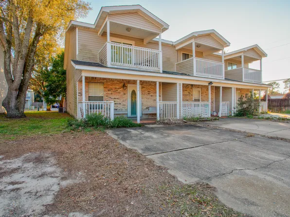 2404 Suwanee Ln, Fort Walton Beach, FL 32547