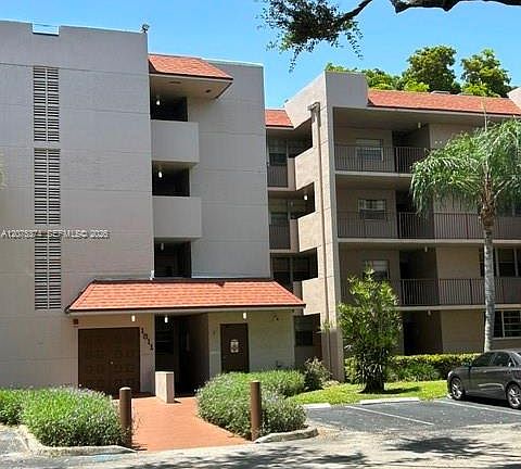 2nd image of 1811 Sabal Palm Dr APT 204