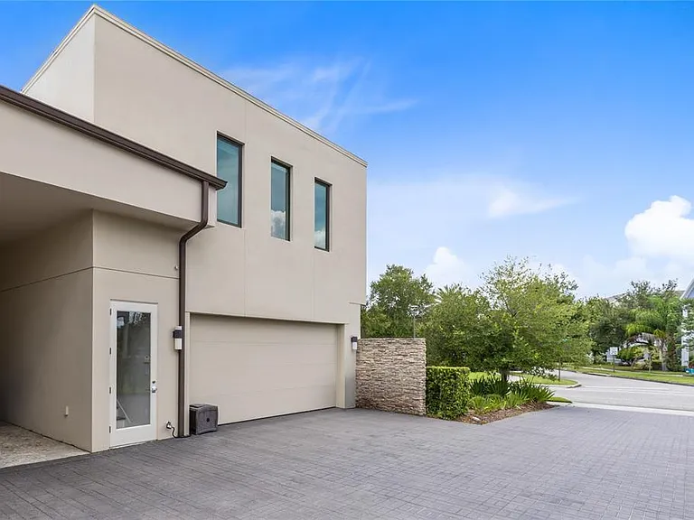 14105 Corrigan Ave #B — Photo 1