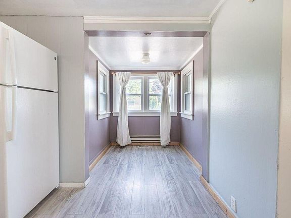 3rd image of 8001 E Broadway Ave