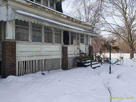 3851 Hurlbut