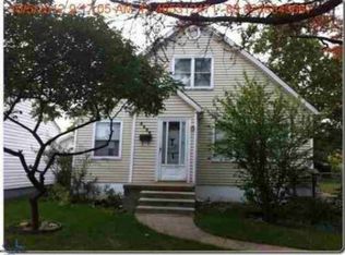 8698 Chapp Ave, Warren, MI 48089