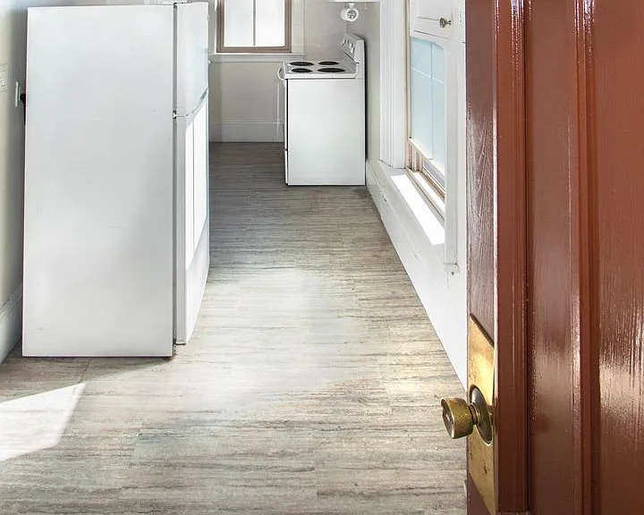 438 State St — Photo 3