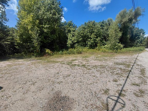 2nd image of 61-1 Middle Road
