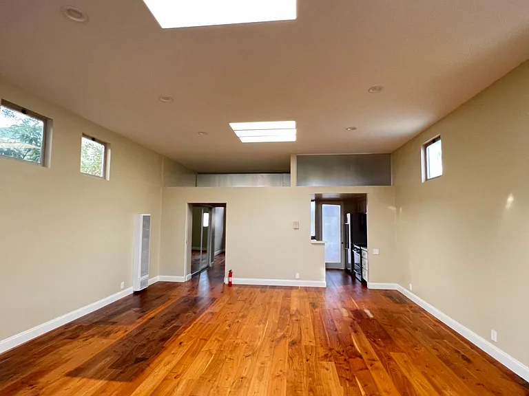 600 Flower Ave #4 — Photo 2
