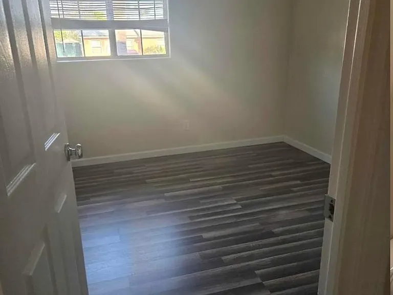 9742 Vomac Rd — Photo 11