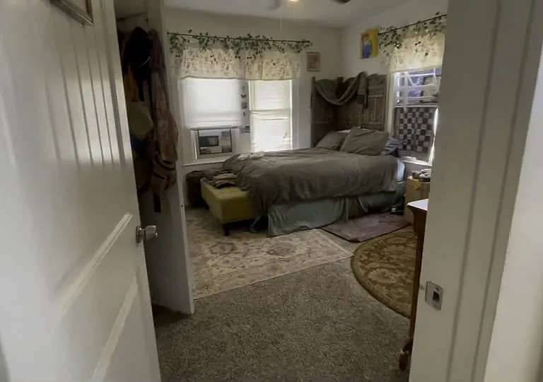 1033 W Hickory St — Photo 28