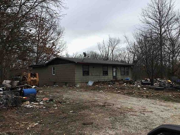 2nd image of 2738 County Road 2270