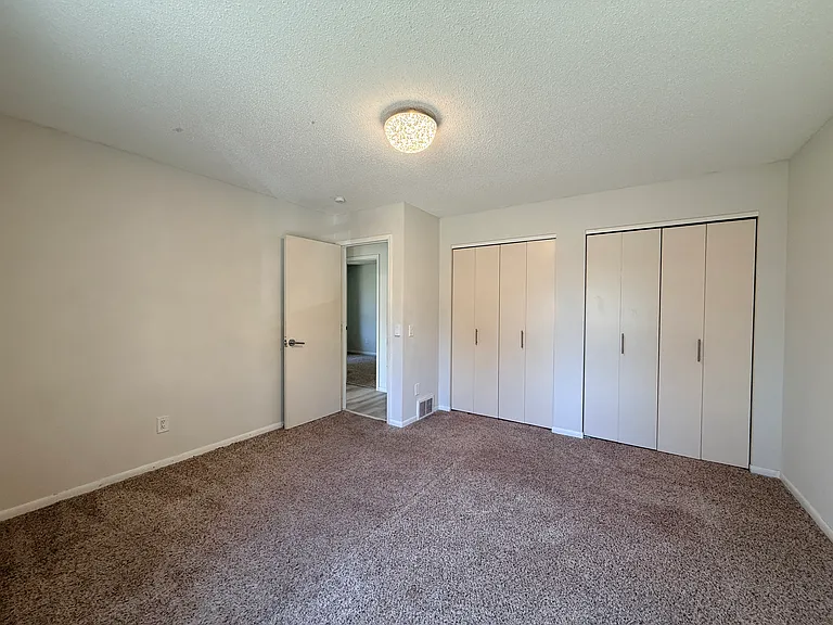 18056 S Shore Ln W — Photo 13