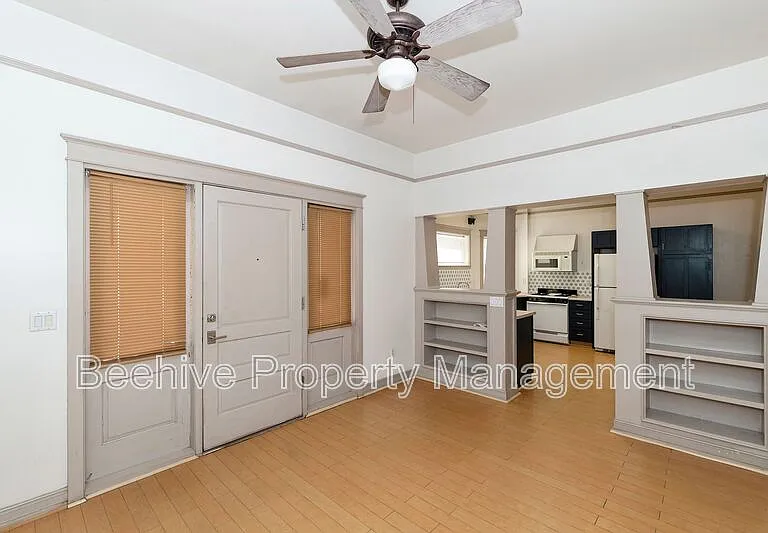 1301 W Monroe St #2 — Photo 15