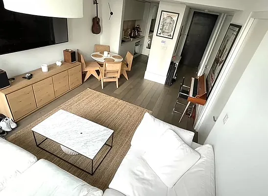 Rented by Compass | media 27