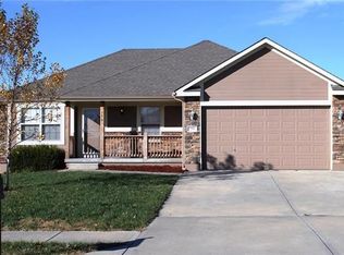 706 Hibiscus Cir, Belton, MO 64012