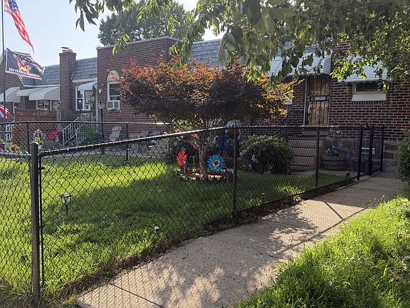 2nd image of 5920 Penn St