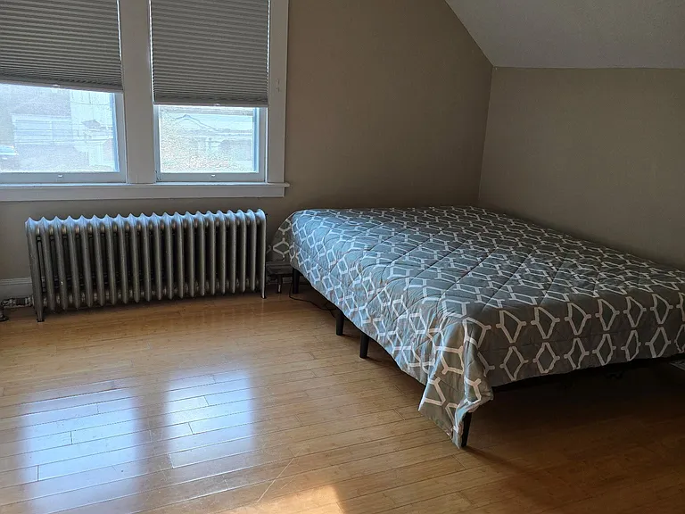 40 Quaker Ln S — Photo 21