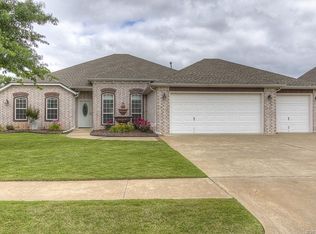 309 E 112th St S, Jenks, OK 74037