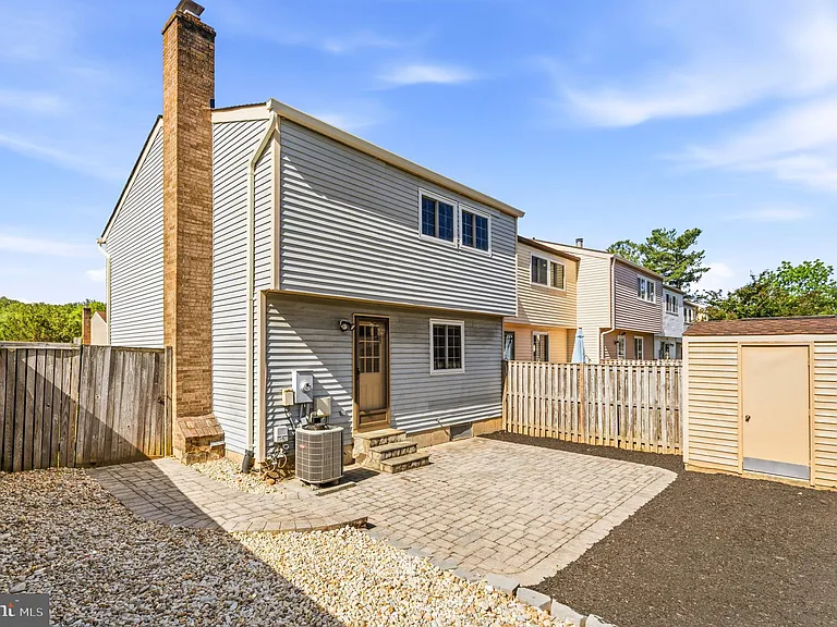 4600 Brentleigh Ct — Photo 32
