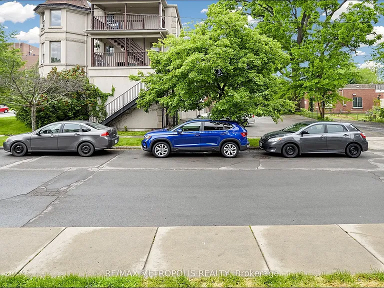 41 Albert St #2 — Photo 15