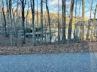 251 Dublin Ln, Crossville, TN 38558