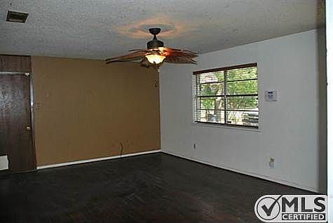 2nd image of 316 Lakeside Dr