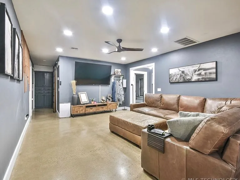 805 N Harville Rd — Photo 18