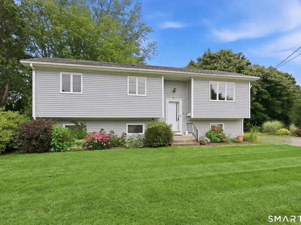 36 Lester Street, New London, CT 06320