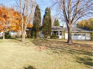 6436 Pagenkopf Rd, Maple Plain, MN 55359