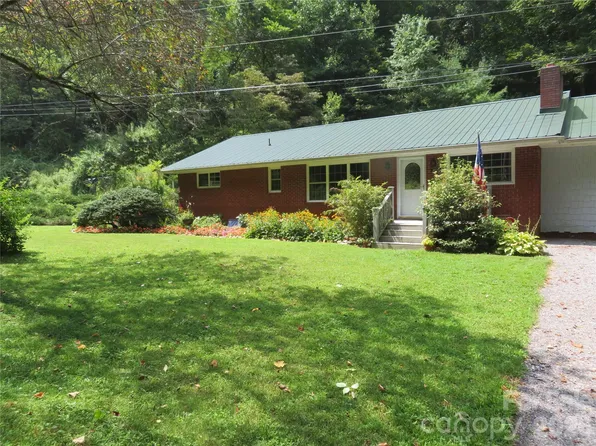 3829 Coxes Creek Rd, Burnsville, NC 28714