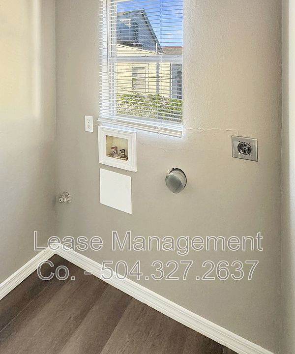 1st image of 918 Vallette St Unit B-2