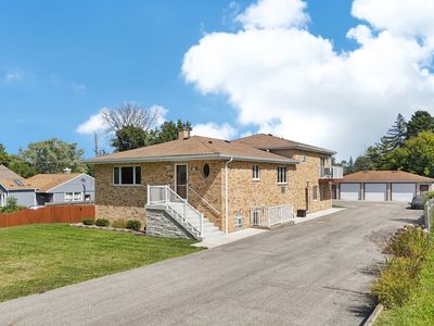 715 Fuller Rd, Gurnee, IL, 60031