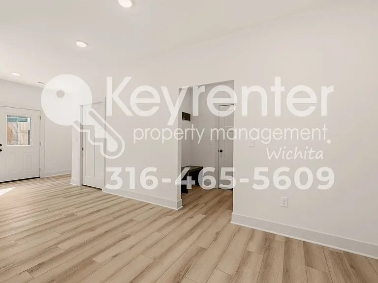 12826 W Red Rock St — Photo 8