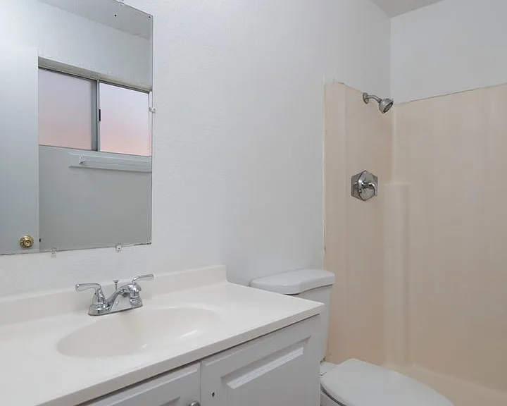 3 bed 2 bath in the heart of San Diego — Photo 27