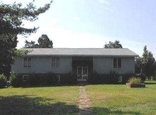 5201 Tarkington Dr, Greensboro, NC 27407