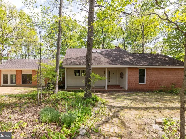 221 Settlers Ln, Stephenson, VA 22656