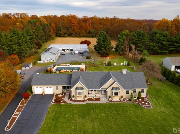 137 Meirs Rd, Cream Ridge, NJ 08514