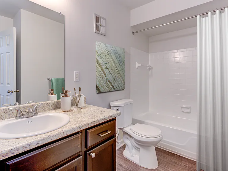 Greens Lake Apartments — Photo 26