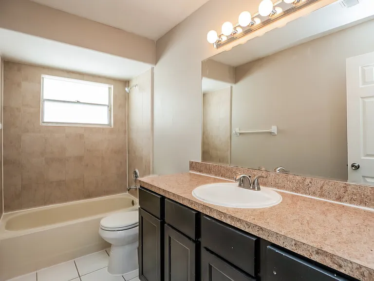 2629 Saffron Dr — Photo 14