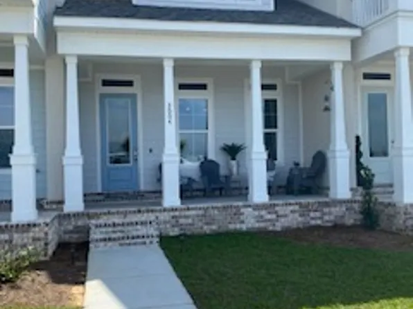 3004 Dock St, Pascagoula, MS 39567