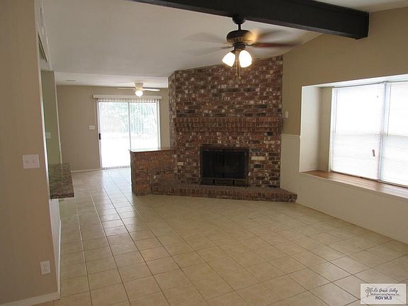 2nd image of 2321 W Adrian St