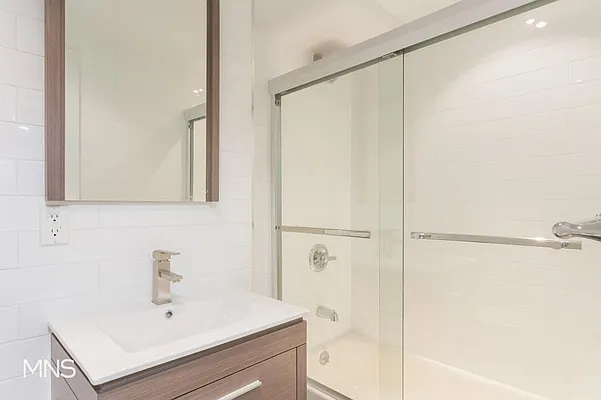 Rented by MNS Marketing | media 15