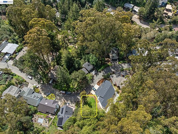 3rd image of 0 Arrowhead Dr